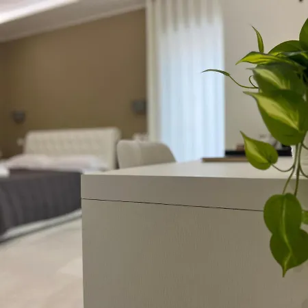 Via Roma 4* بومبيي